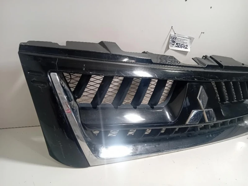 Griglia DI Ventilazione Paraurti ANT GRIGLIA DI VENTILAZIONE PARAURTI ANT Mitsubishi Pajero III 2000