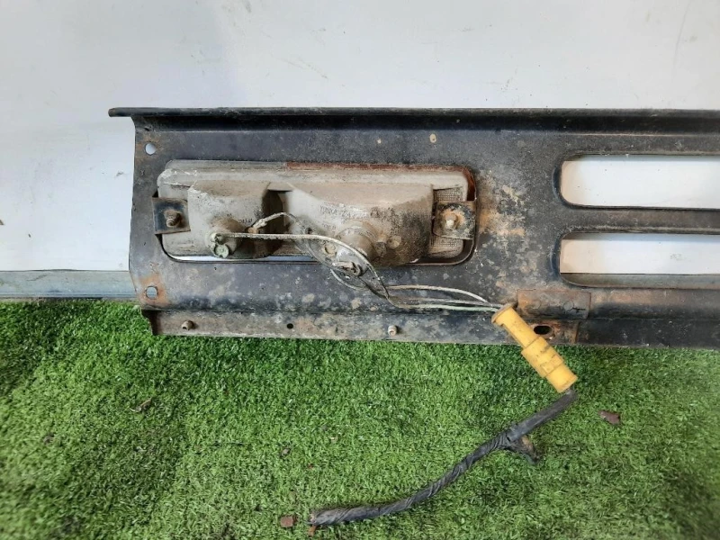 Griglia DI Ventilazione Paraurti ANT Nissan Patrol 1983-1988