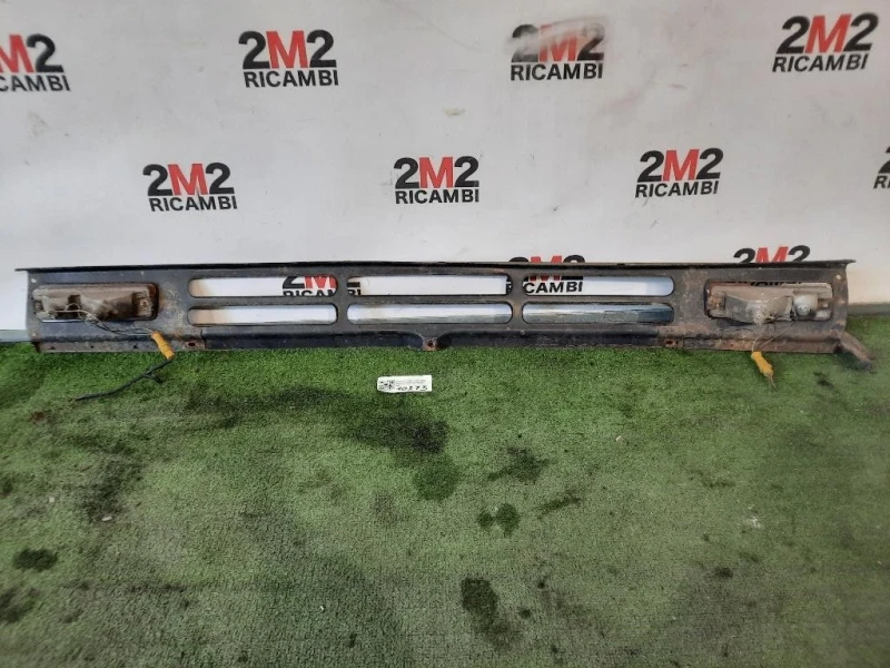 Griglia DI Ventilazione Paraurti ANT Nissan Patrol 1983-1988