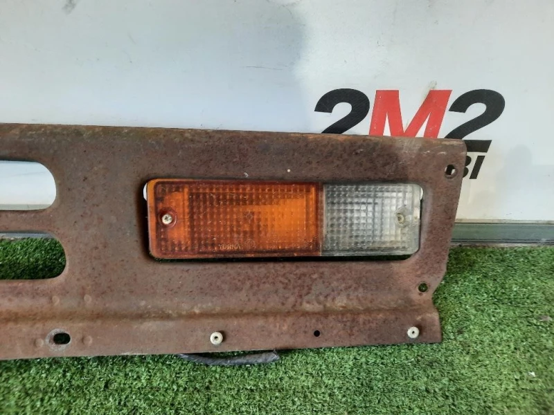 Griglia DI Ventilazione Paraurti ANT Nissan Patrol 1983-1988