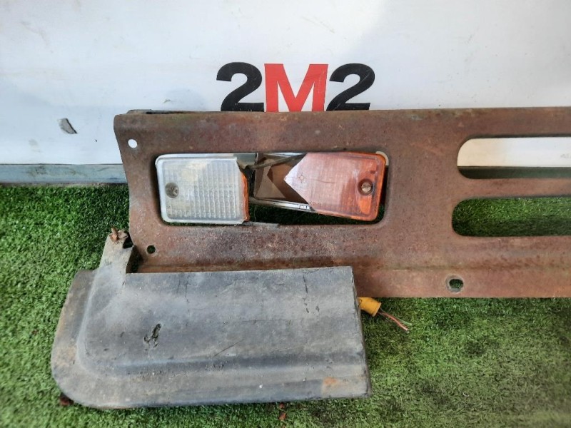 Griglia DI Ventilazione Paraurti ANT Nissan Patrol 1983-1988