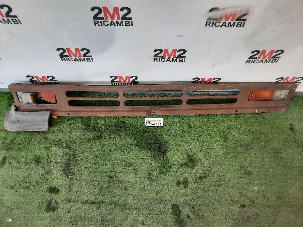 Griglia DI Ventilazione Paraurti ANT Nissan Patrol 1983-1988