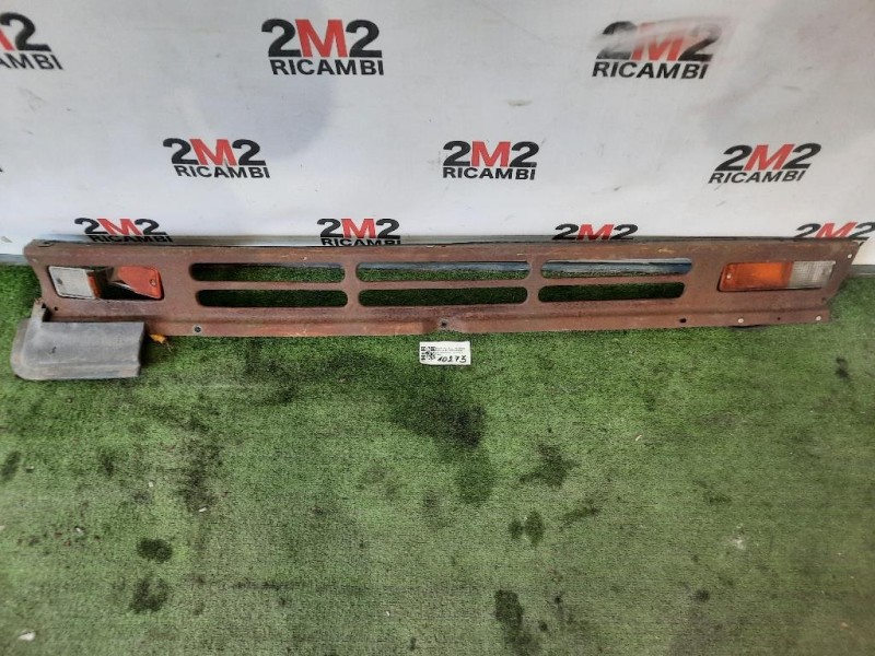 Griglia DI Ventilazione Paraurti ANT Nissan Patrol 1983-1988