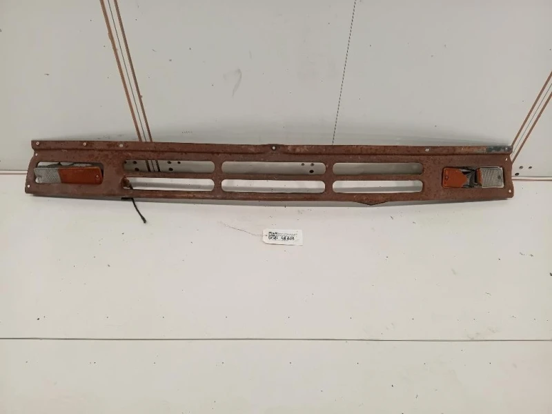 Griglia DI Ventilazione Paraurti ANT Nissan Patrol GR II 2005