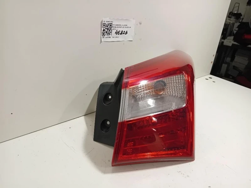 Fanale POST DX 92402-A50 Hyundai I30 II 2015