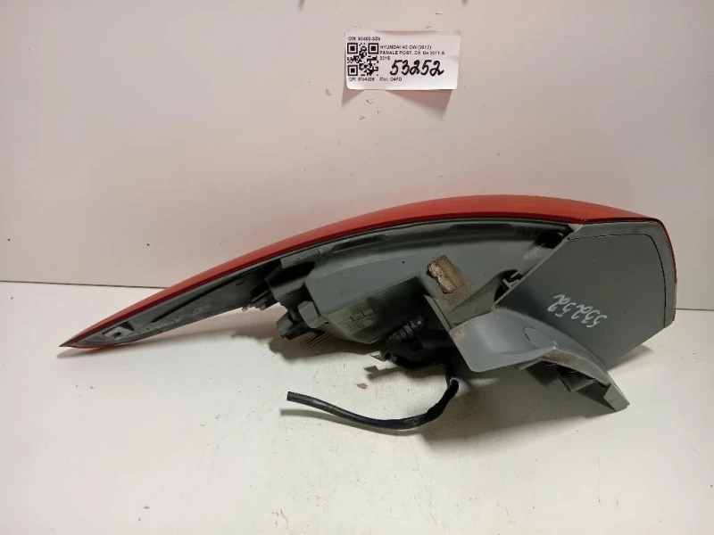 Fanale POST DX 92402-3Z0 Hyundai I40 CW 2012