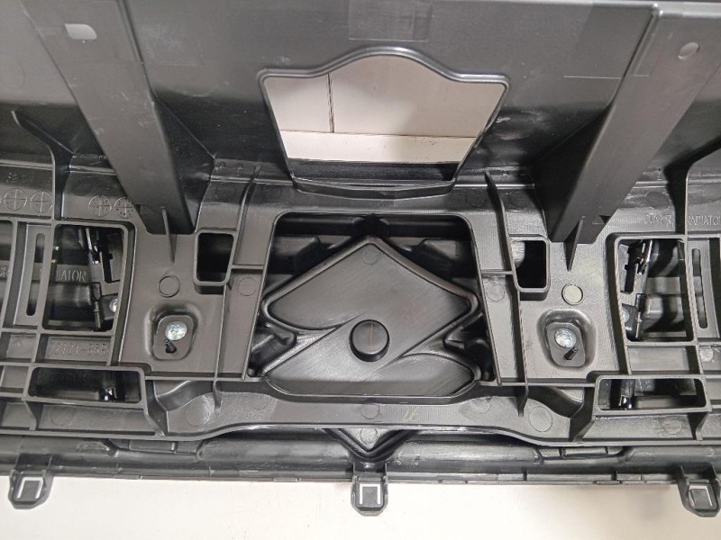 Griglia DI Ventilazione Paraurti ANT 72121-86R0 Suzuki Vitara II 2018