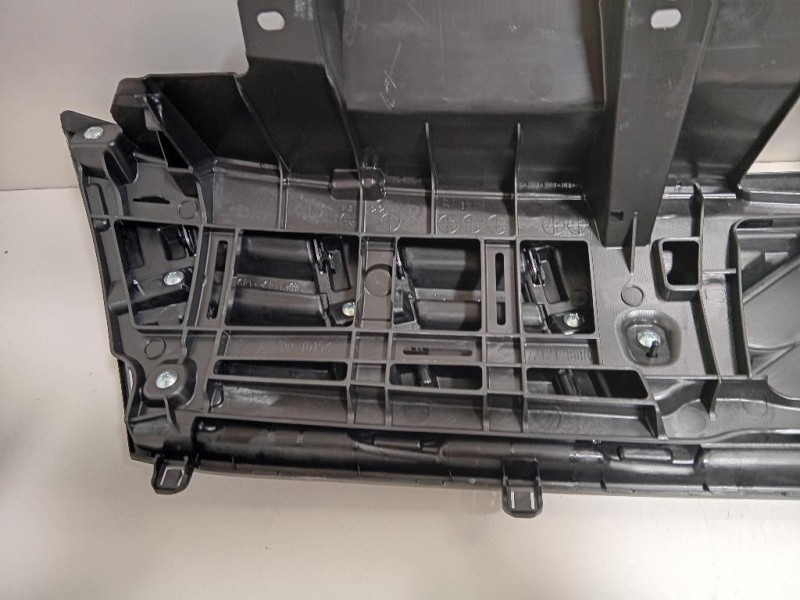 Griglia DI Ventilazione Paraurti ANT 72121-86R0 Suzuki Vitara II 2018