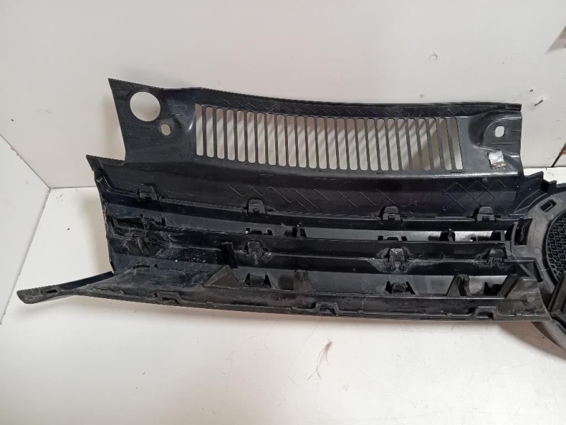 Griglia DI Ventilazione Paraurti ANT 5K0 853 653 5K0853653 Volkswagen GOLF VI 2009