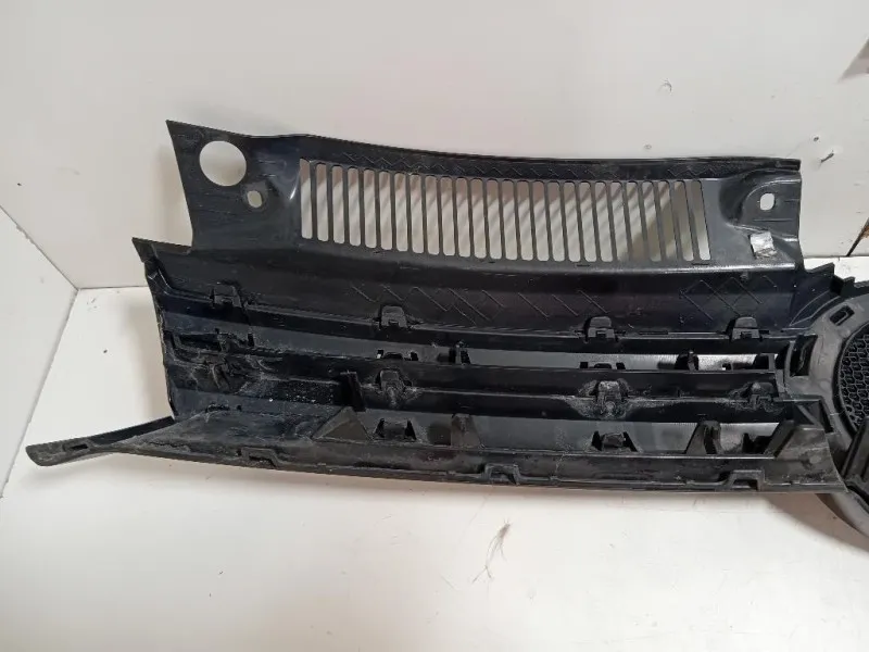 Griglia DI Ventilazione Paraurti ANT 5K0 853 653 5K0853653 Volkswagen GOLF VI 2009