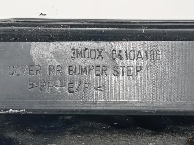 Paraurti POST 3M00X6410A186 Mitsubishi Pajero IV 2007