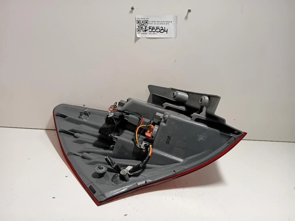 Fanale POST DX 92402-1K0 Hyundai IX20 2015