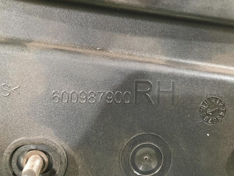 Griglia DI Ventilazione Paraurti ANT 08678556 Volvo V50 2004
