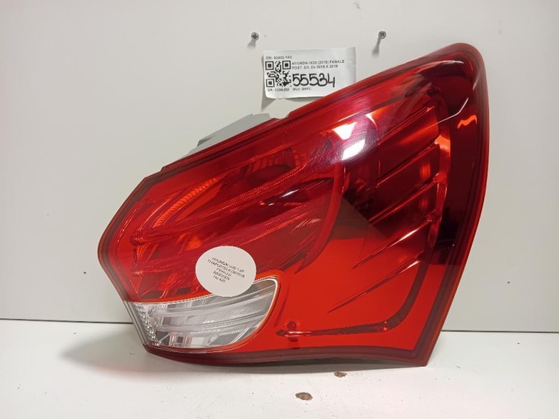 Fanale POST DX 92402-1K0 Hyundai IX20 2015