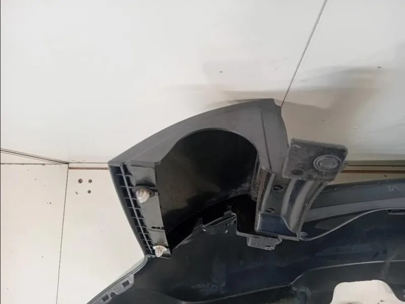 Paraurti POST 85022-9U040 Nissan NOTE I 2006