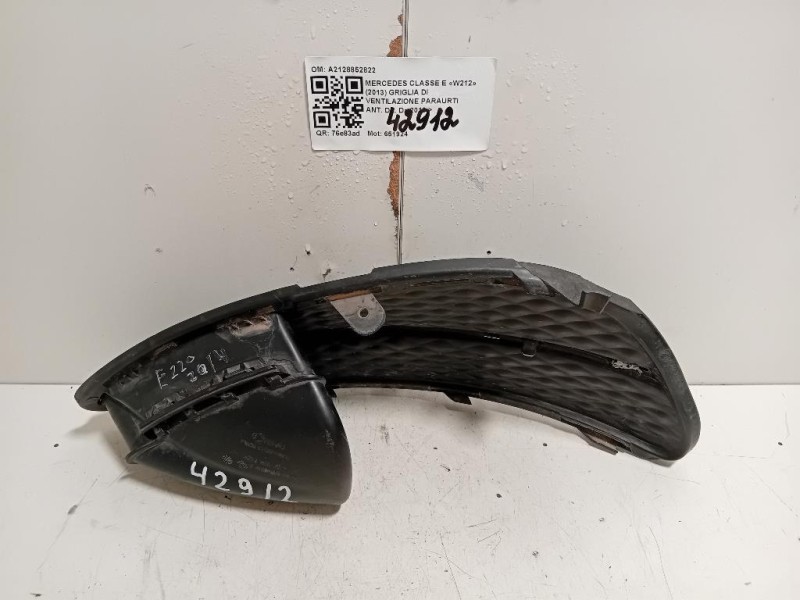 Griglia DI Ventilazione Paraurti ANT DX A2128852822 Mercedes Classe E W212 2013