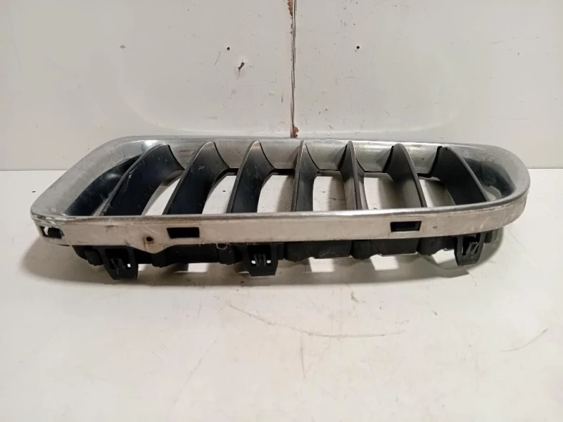 Griglia DI Ventilazione Paraurti ANT SX 51117303755 Bmw X1 E84 2010