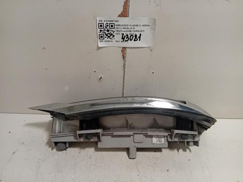 Griglia DI Ventilazione Paraurti ANT SX A2048851353 Mercedes Classe C W204 2011