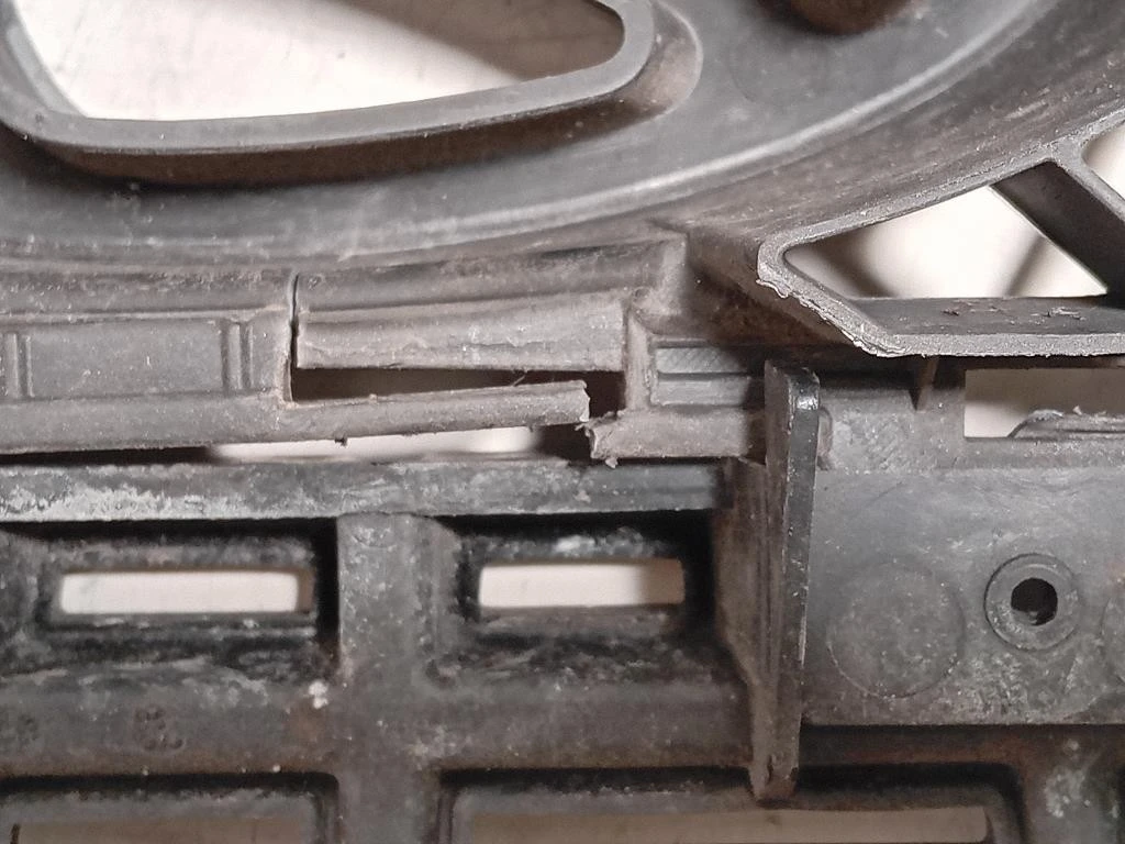 Griglia DI Ventilazione Paraurti INF ANT 86351-1K000 Hyundai IX20 2015