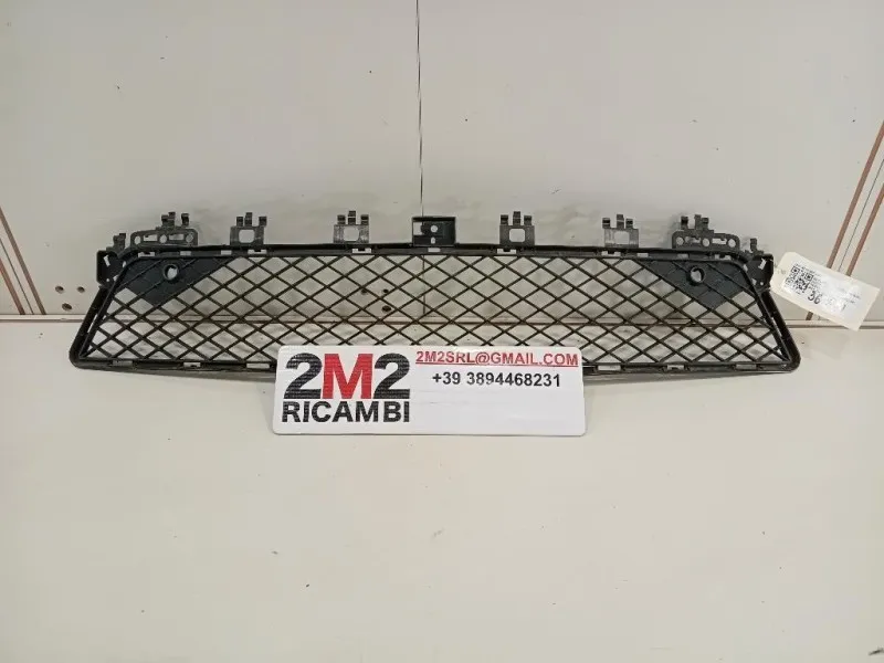 Griglia DI Ventilazione Paraurti INF ANT A2048850853 Mercedes Classe C W204 2011