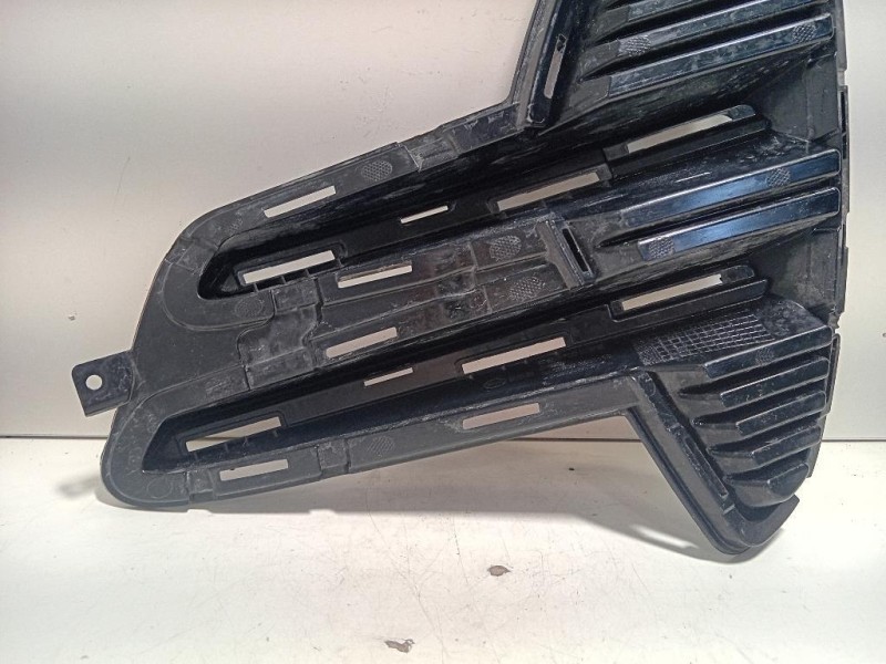 Griglia DI Ventilazione Paraurti INF ANT DX SA3HKU-2803113 Audi A3 8YS 2020