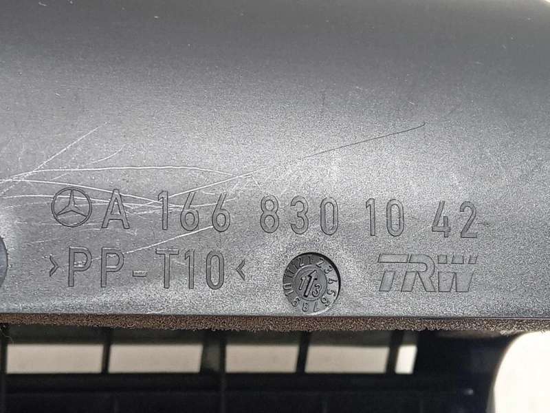 Griglia Parafango POST DX A1668301042 Mercedes Classe ML W166 2012