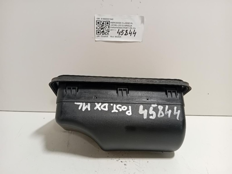 Griglia Parafango POST DX A1668301042 Mercedes Classe ML W166 2012