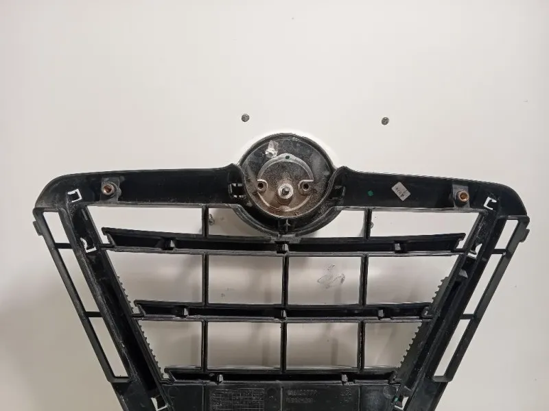 Griglia Radiatore CALANDRA GRIGLIA MASCHERINA ANTERIORE 155102772 Alfa Romeo Giulietta 2010