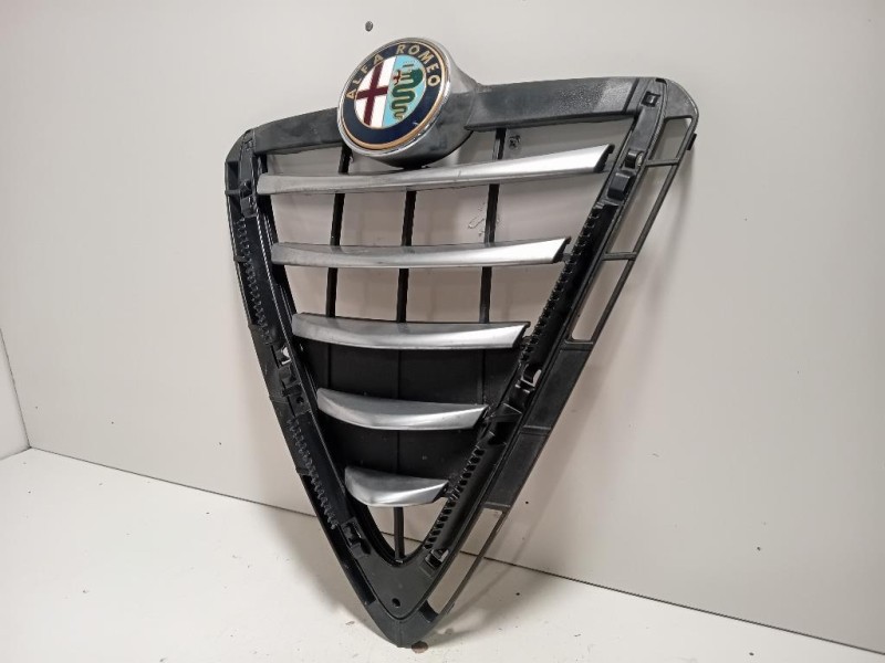 Griglia Radiatore CALANDRA GRIGLIA MASCHERINA ANTERIORE 155102772 Alfa Romeo Giulietta 2010