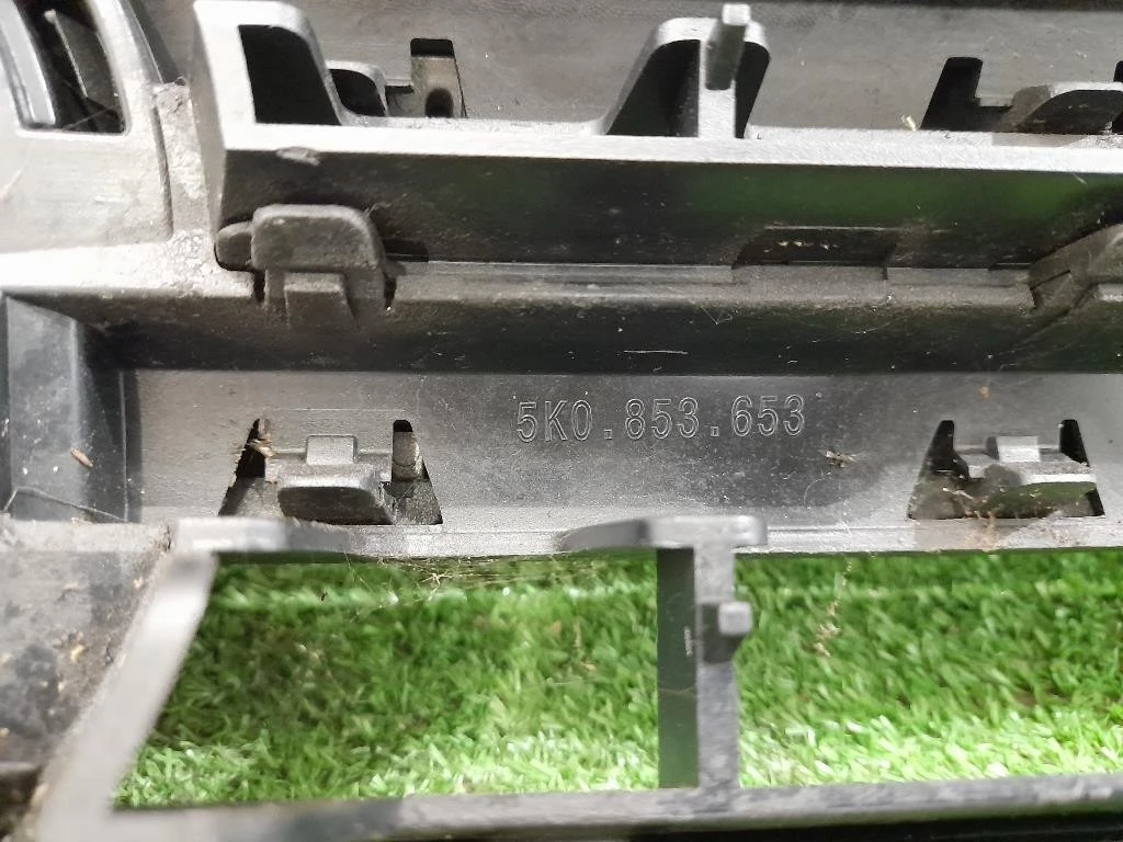 Griglia Radiatore 5K0853653 Volkswagen GOLF VI 2009