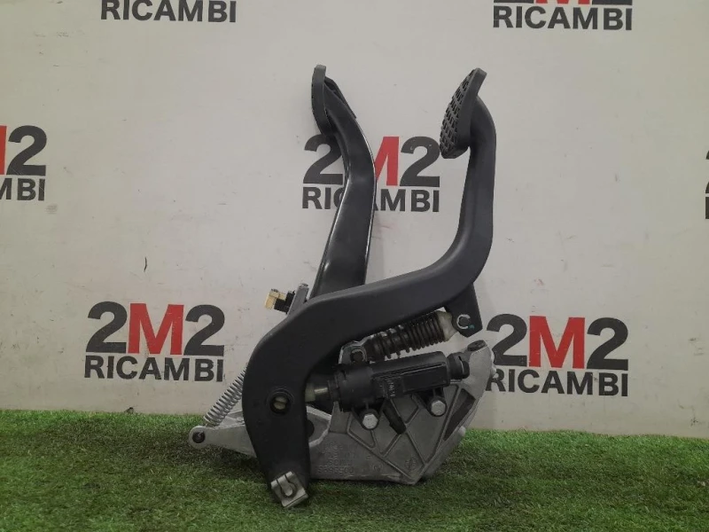 Gruppo Pedaliera Freno-frizione ANT 67871110 Bmw Serie 3 E90 Berlina 2005