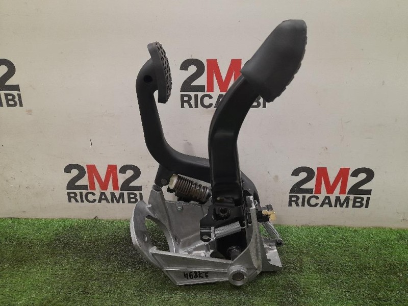 Gruppo Pedaliera Freno-frizione ANT 67871110 Bmw Serie 3 E90 Berlina 2005