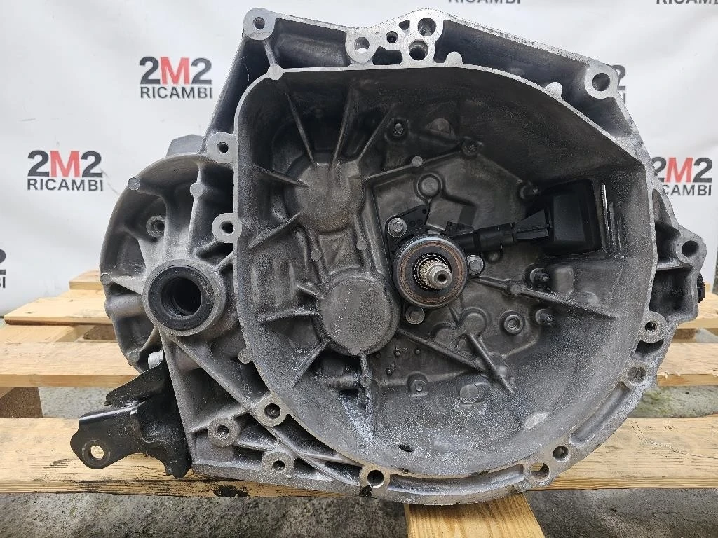Cambio CAMBIO MANUALE Peugeot 208 I 2015