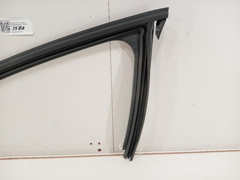 Guarnizione ANT Porta ANT SX 9810970780 Peugeot 208 II 2019