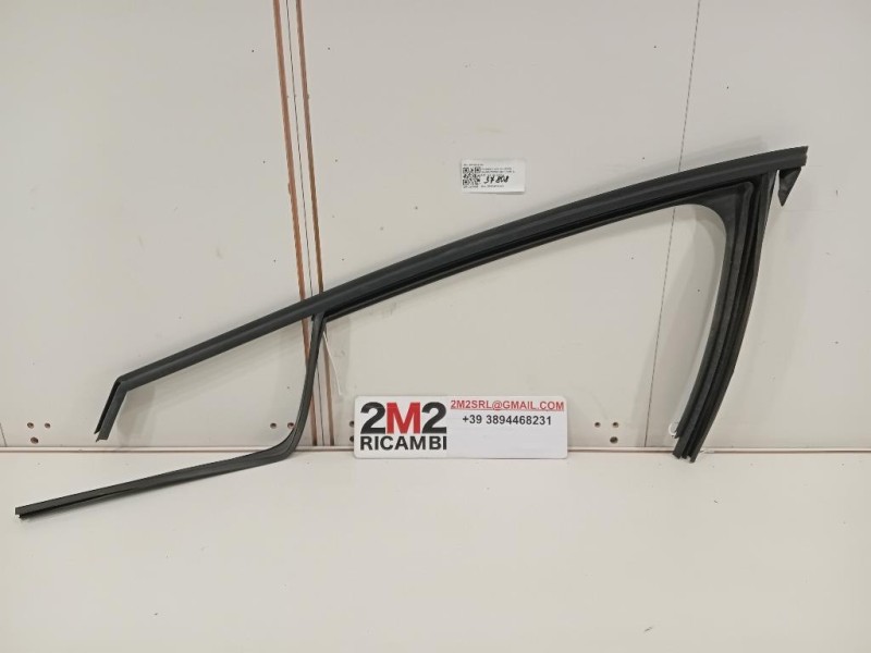 Guarnizione ANT Porta ANT SX 9810970780 Peugeot 208 II 2019