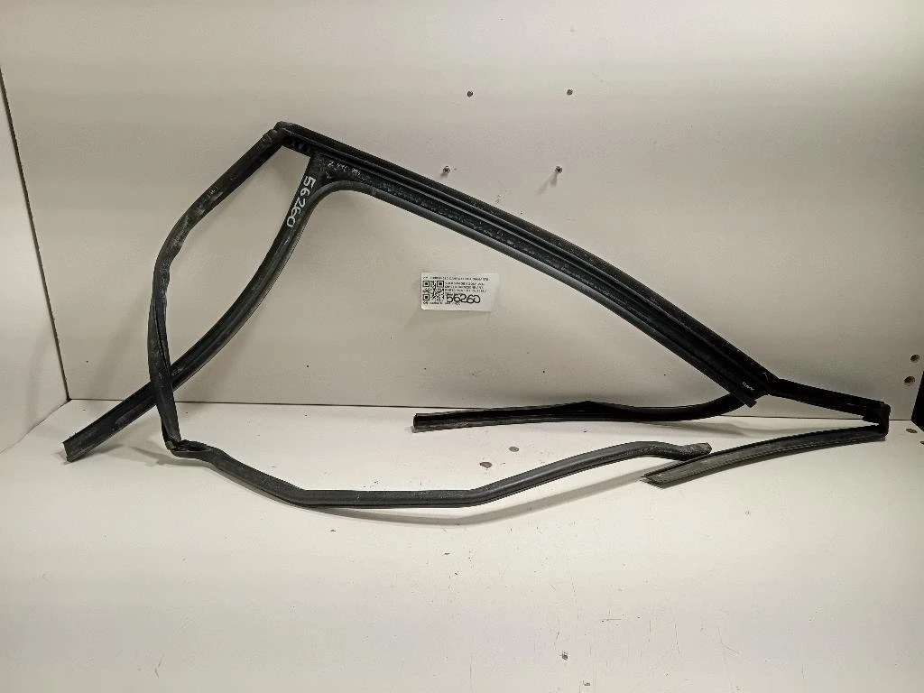 Guarnizione ANT Porta POST DX 5G9839432C Volkswagen GOLF VII 2017