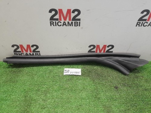 Guarnizione Porta SUP ANT DX 8W7831722B DX Audi A5 F57 Cabrio 2016