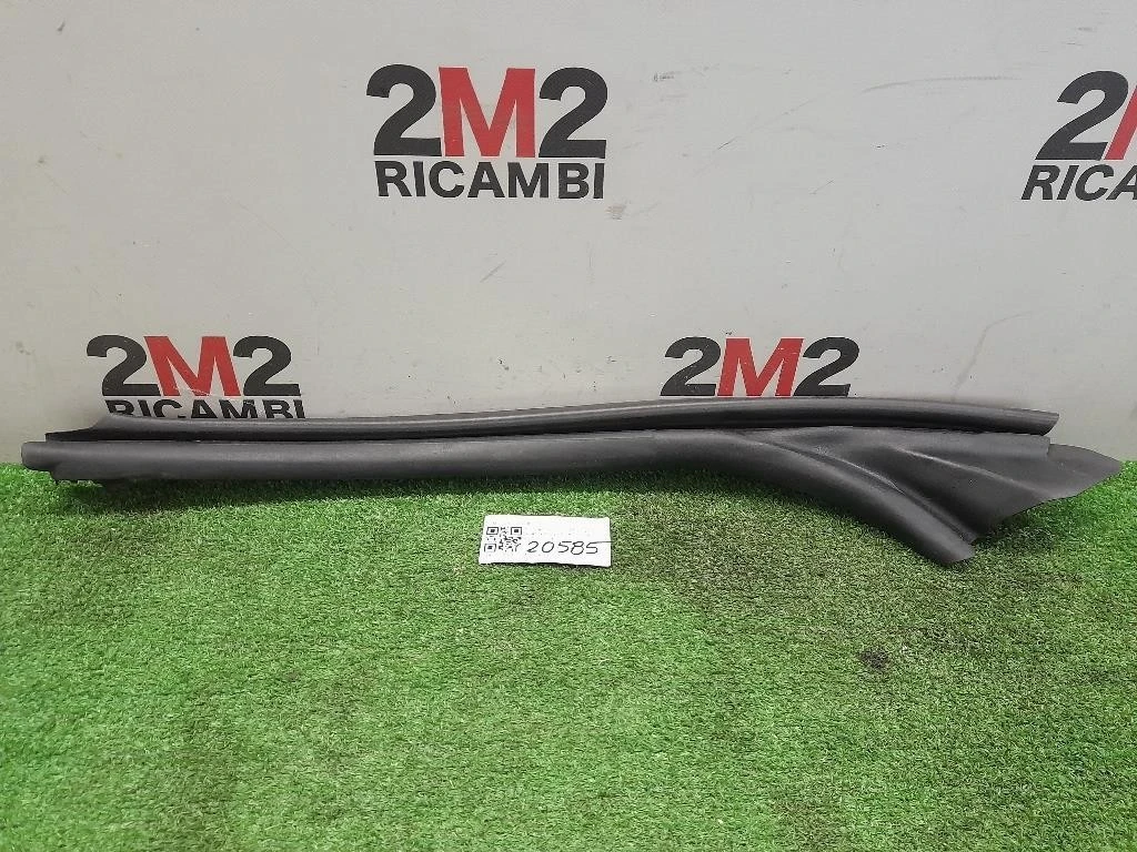 Guarnizione Porta SUP ANT DX 8W7831722B DX Audi A5 F57 Cabrio 2016