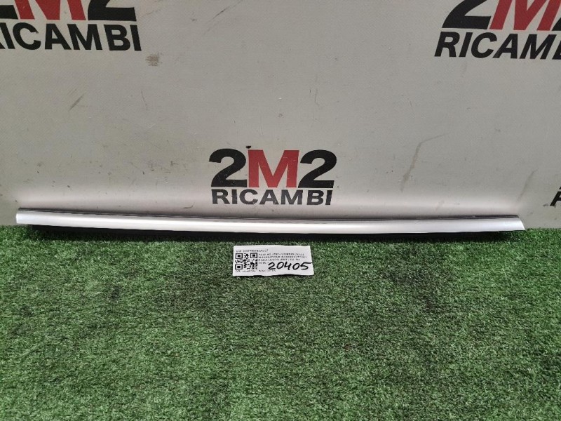 Guarnizione Raschiavetro Parafango EST SX 8W7853763A3Q7 Audi A5 F57 Cabrio 2016