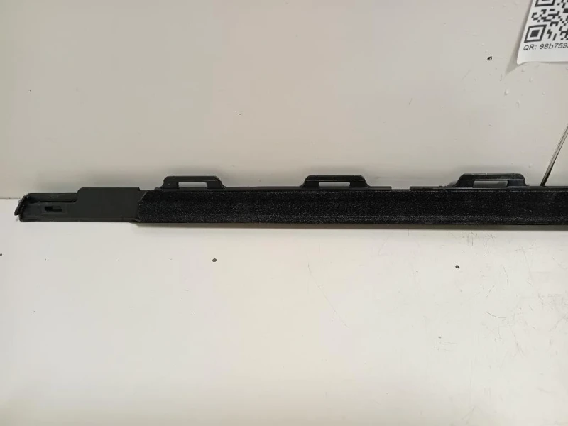 Guarnizione Raschiavetro Porta EST ANT DX 9673931380 Peugeot 2008 I 2016