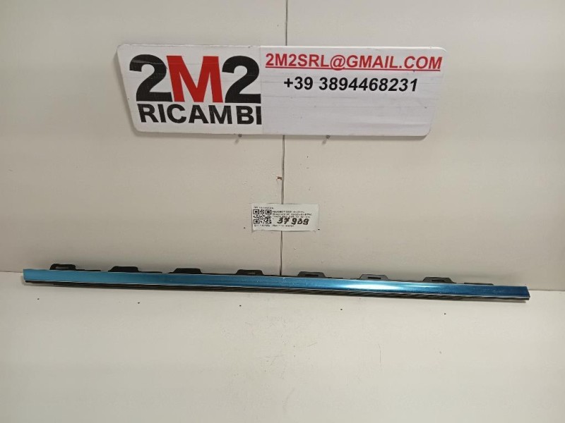 Guarnizione Raschiavetro Porta EST ANT DX 9673931380 Peugeot 2008 I 2016