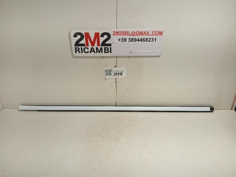 Guarnizione Raschiavetro Porta EST ANT DX 9811240480 Peugeot 3008 II 2016