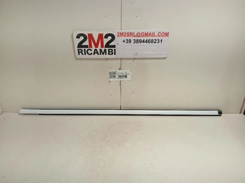 Guarnizione Raschiavetro Porta EST ANT DX 9811240480 Peugeot 3008 II 2016