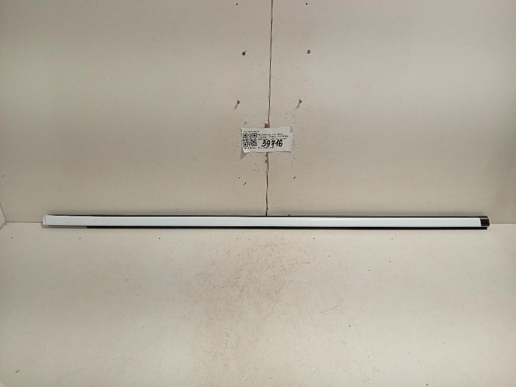 Guarnizione Raschiavetro Porta EST ANT DX 9811240480 Peugeot 3008 II 2016
