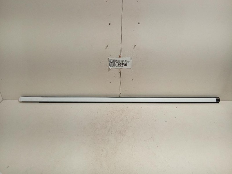 Guarnizione Raschiavetro Porta EST ANT DX 9811240480 Peugeot 3008 II 2016