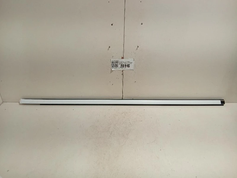 Guarnizione Raschiavetro Porta EST ANT DX 9811240480 Peugeot 3008 II 2016