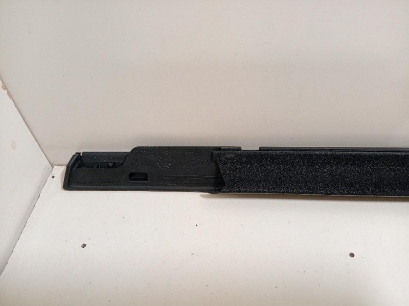 Guarnizione Raschiavetro Porta EST ANT DX 9677880980 Peugeot 308 II 2017
