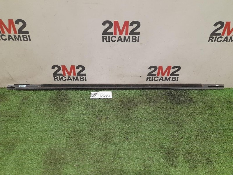 Guarnizione Raschiavetro Porta EST ANT DX 7N0837476D3Q7 Volkswagen Sharan IV 2010