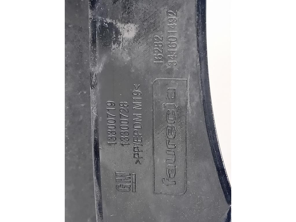 Paraurti POST 13300719 Opel Zafira C 2012