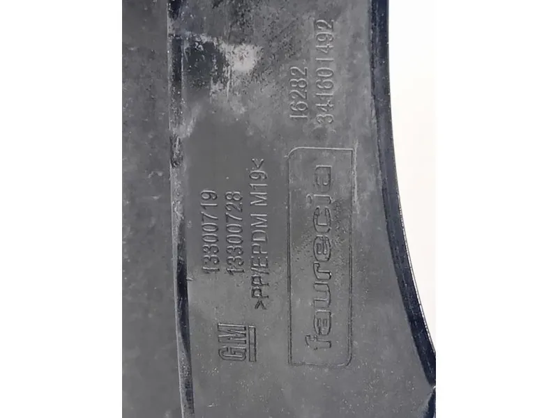 Paraurti POST 13300719 Opel Zafira C 2012